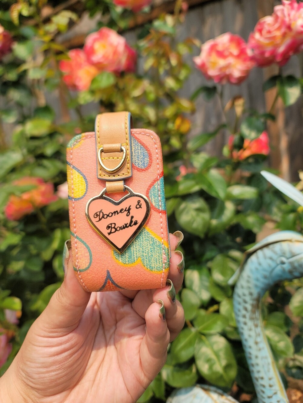 Dooney & Bourke Vintage Y2K Doodle Hearts Pink Rainbow Snap Case - Picture 11 of 11